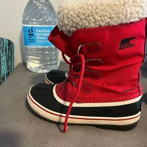Women’s size 7 sorrel red winter boot